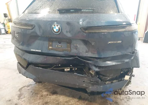 2025 BMW Ix xDrive50 из США, поврежденный, VIN WB523CF02SCU47905